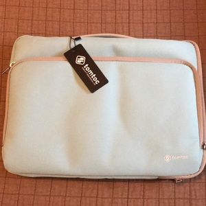Tomtoc 13” Laptop carrying case